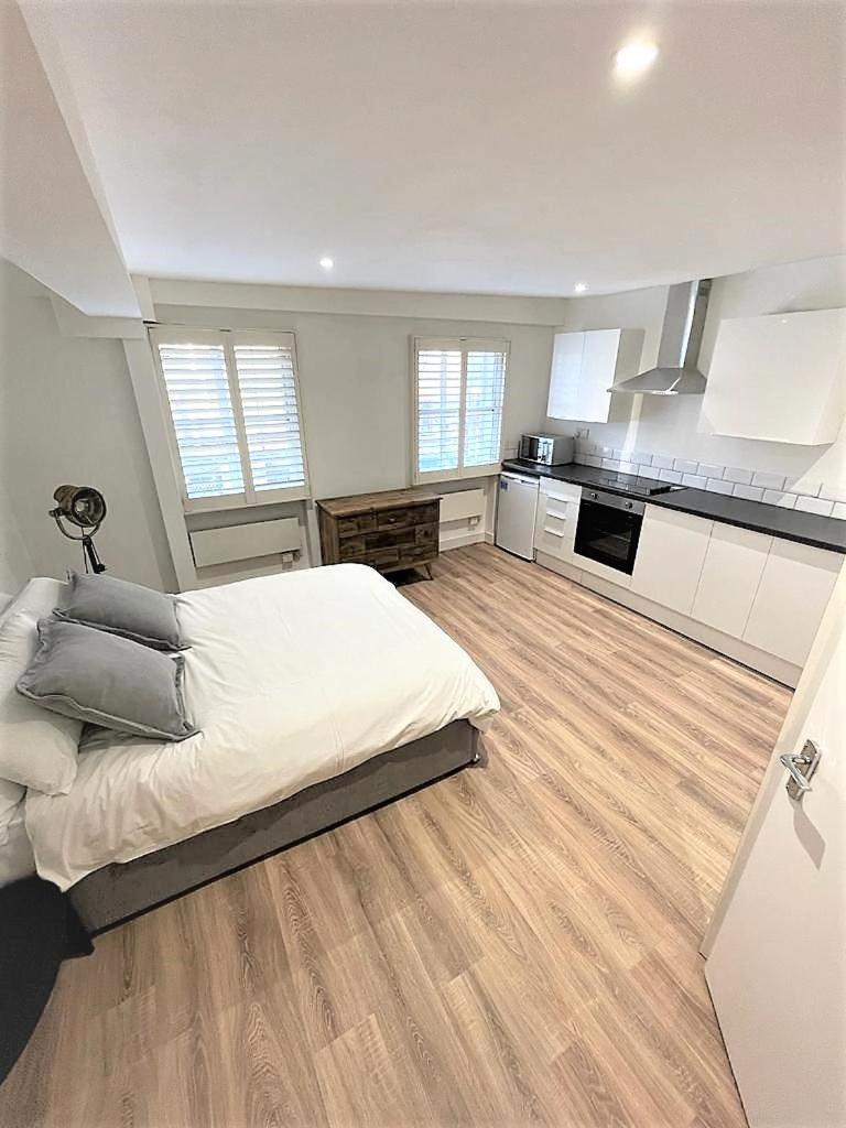 Goodge Street Apartments Лондон Екстериор снимка