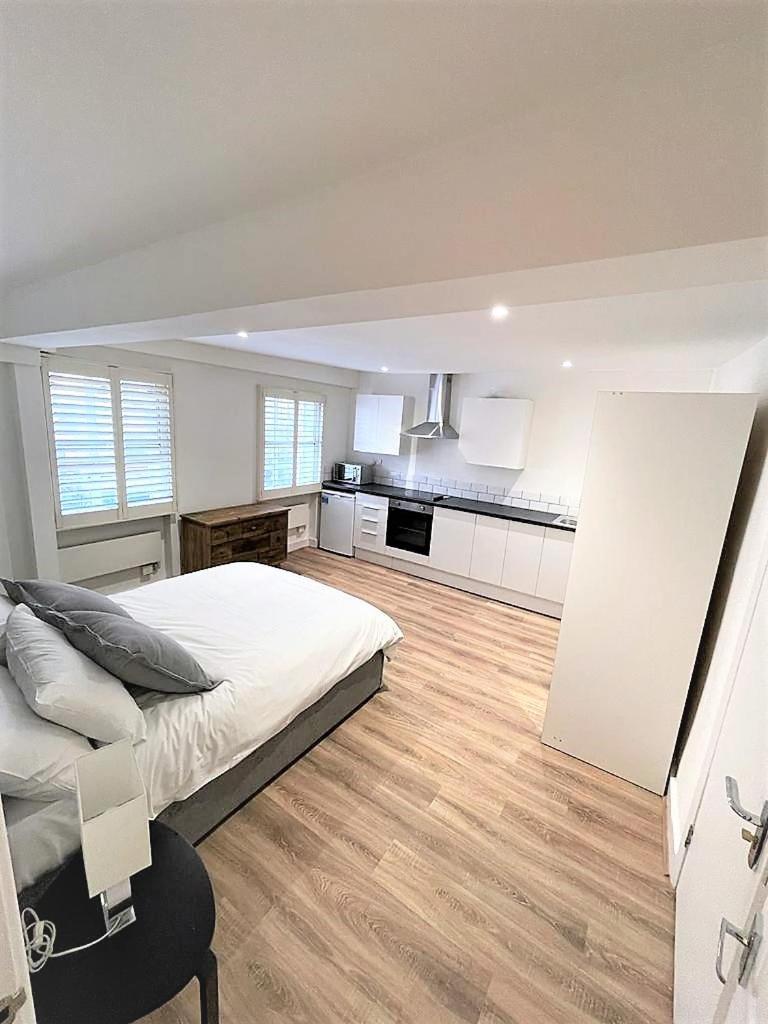 Goodge Street Apartments Лондон Екстериор снимка