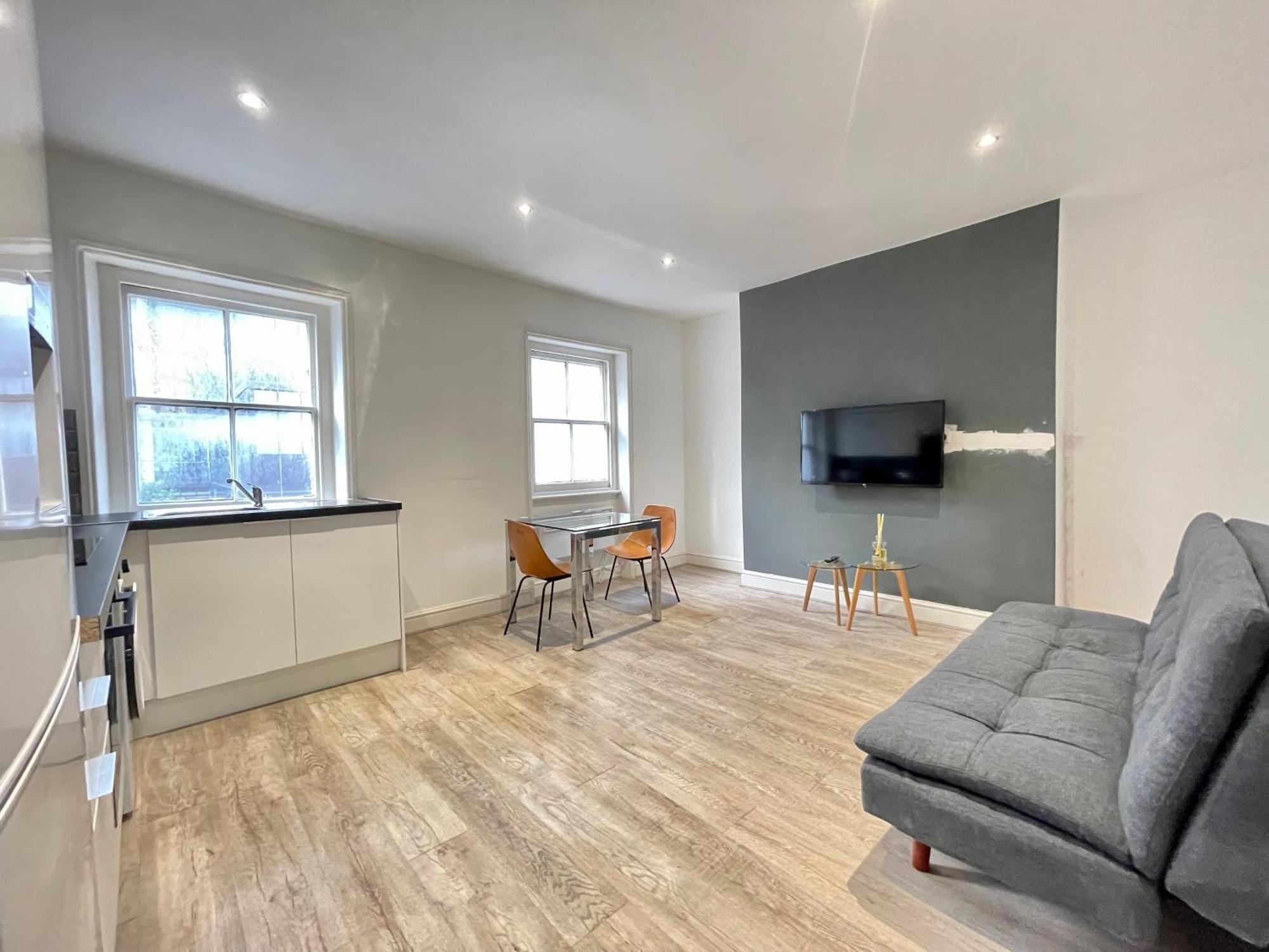 Goodge Street Apartments Лондон Екстериор снимка