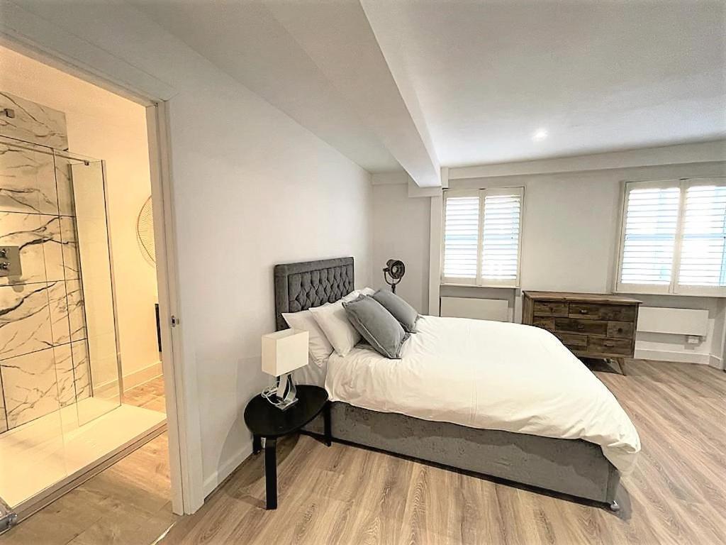 Goodge Street Apartments Лондон Екстериор снимка