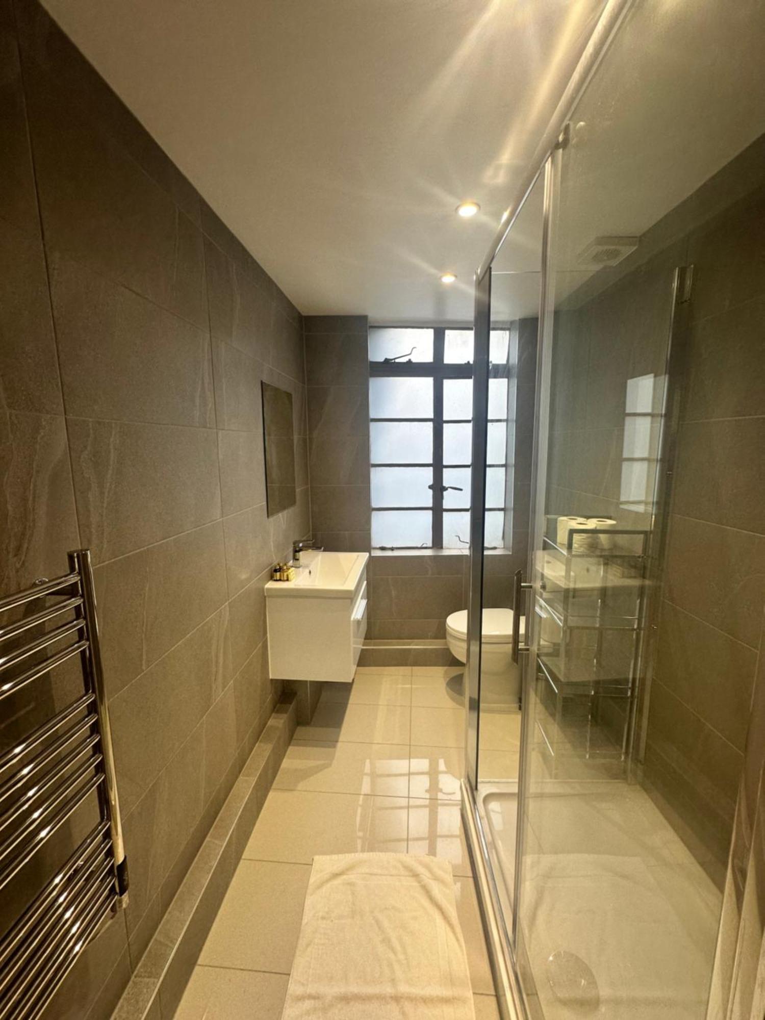 Goodge Street Apartments Лондон Екстериор снимка