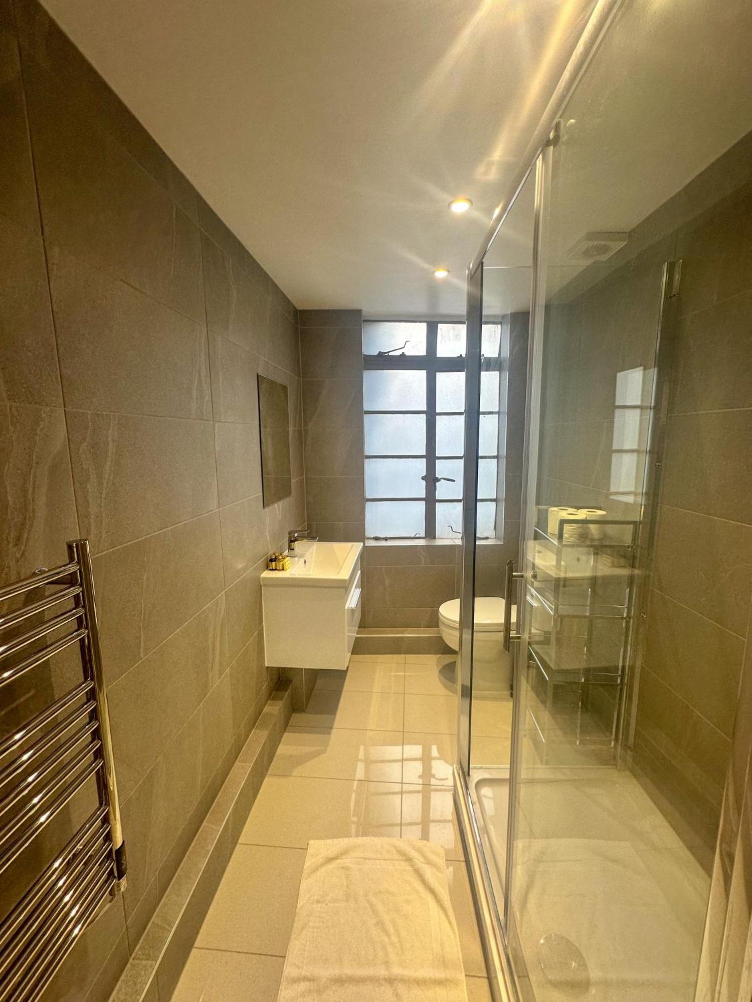 Goodge Street Apartments Лондон Екстериор снимка