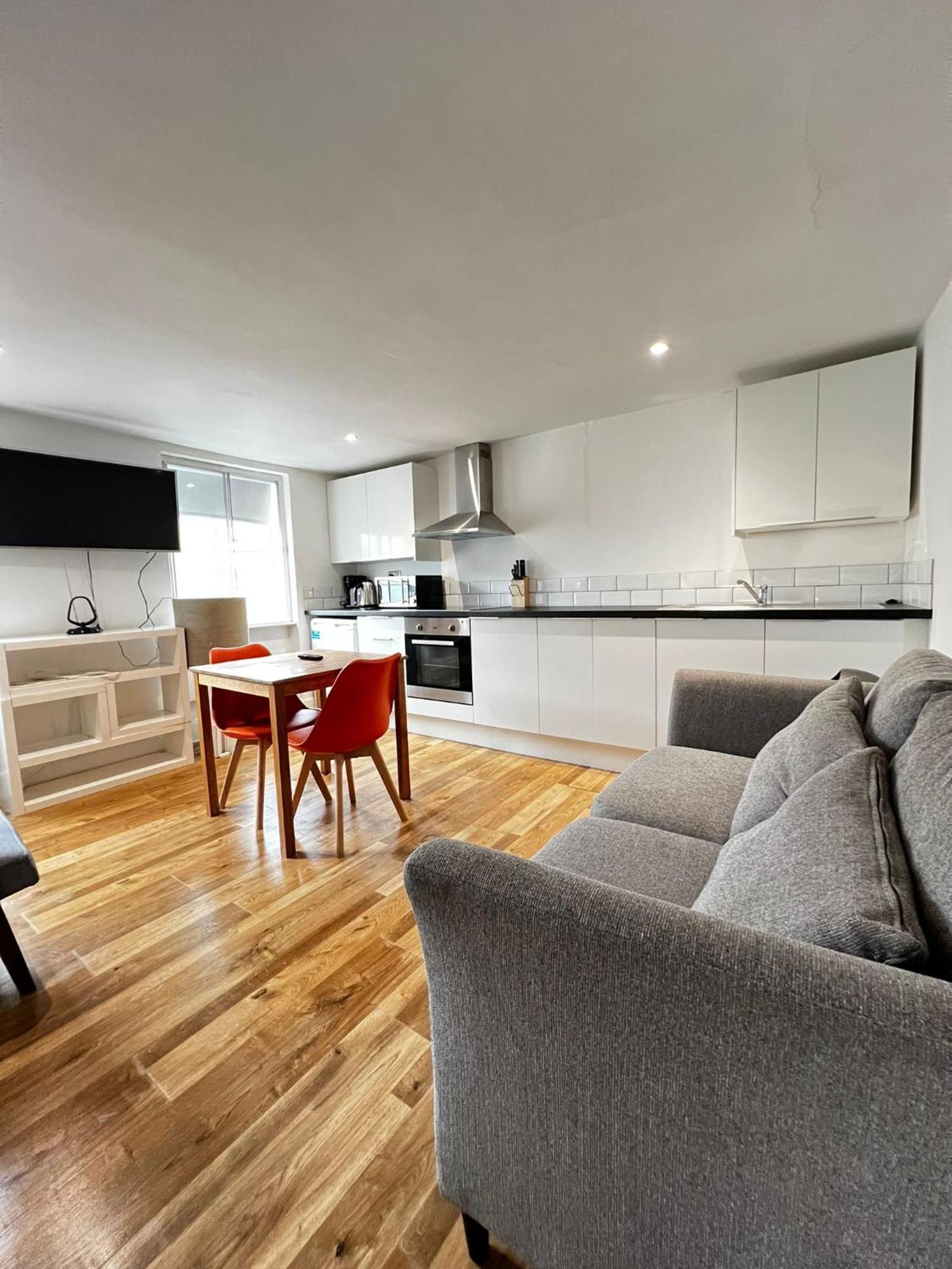 Goodge Street Apartments Лондон Екстериор снимка