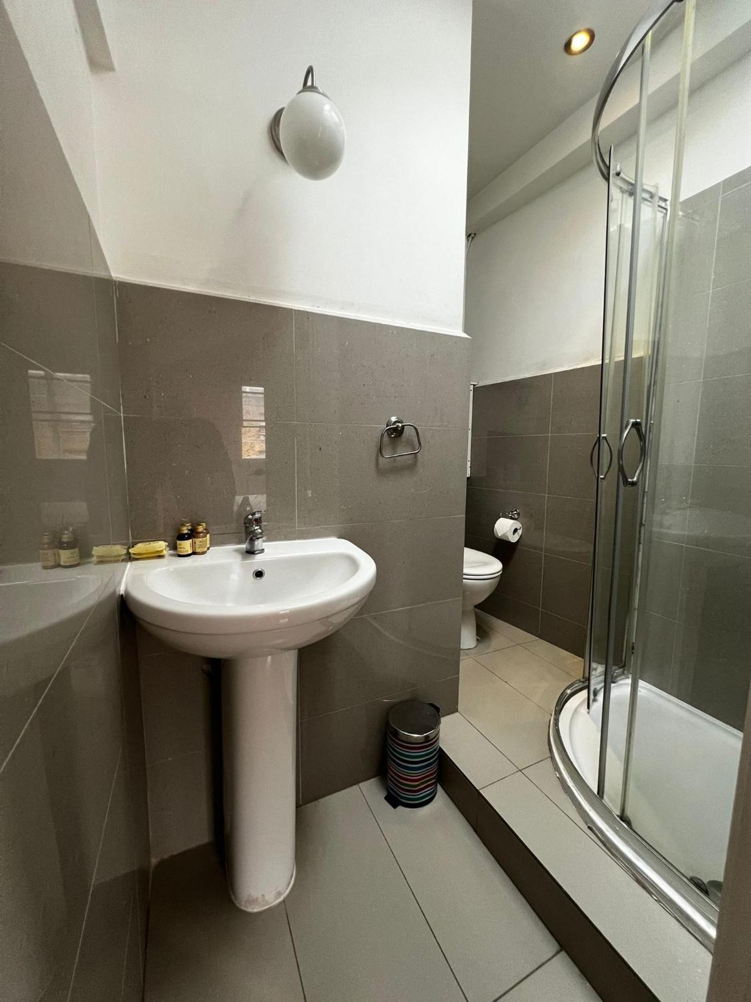 Goodge Street Apartments Лондон Екстериор снимка